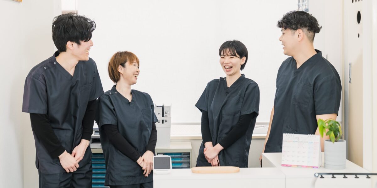 スタッフの笑顔